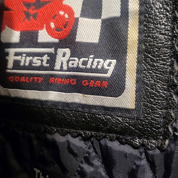 Black Leather Motorcycle Racing Jacket - Picture 5 of 8